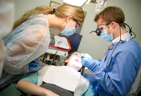 Admission requirements. A formal minimum of three years (90 semester hours or 135 quarter hours), but a baccalaureate degree is preferred. All pre-requisite course work must have been completed from a regionally accredited U.S. institution. All applicants are required to take and submit the US Dental Admissions Test (DAT) …